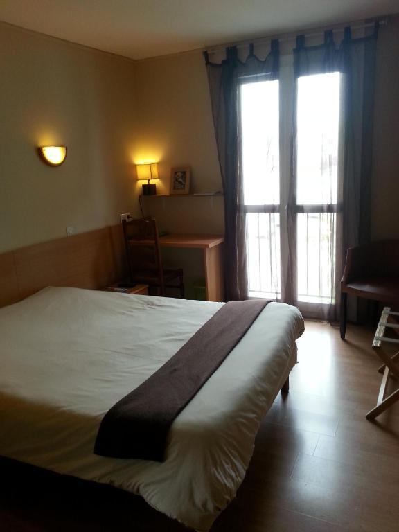 Hotel Du Lion D'Or Marmande Bilik gambar